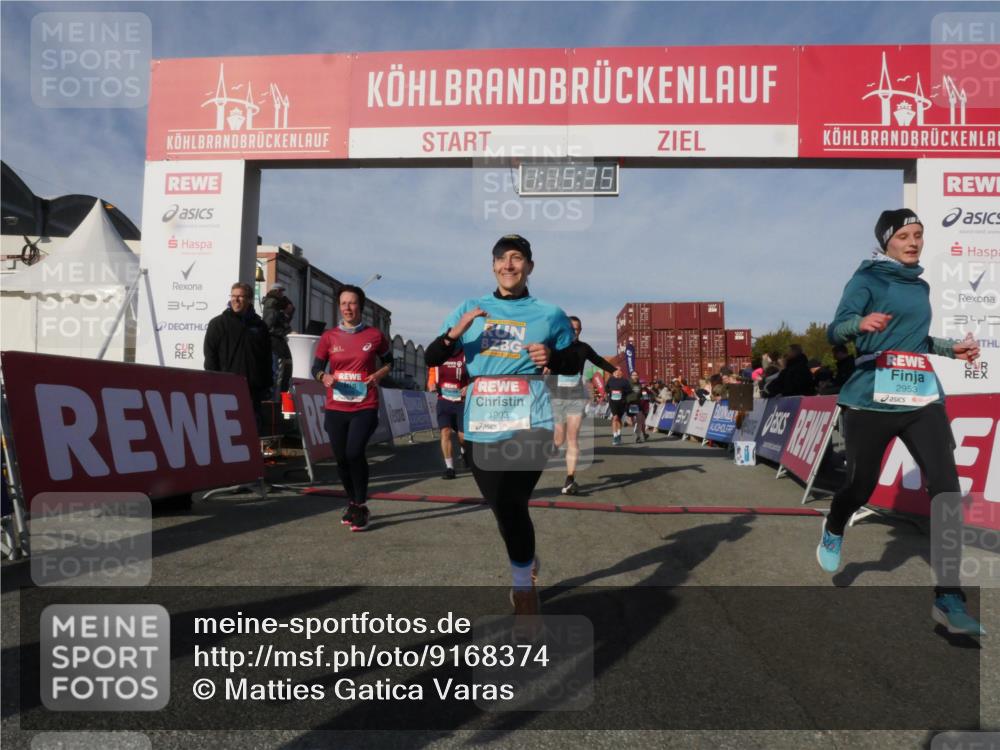 03.10.2025 - Köhlbrandbrückenlauf Matties Gatica Varas http://msf.ph/oto/9168374 03.10.2025 10:15:37 Ziel 1228, 1337, 1390, 1637, 1666, 1779, 1879, 1905, 2017, 2079, 2368, 2454, 2719, 2929, 3069, 3482, 3773, 3788 meine-sportfotos.de