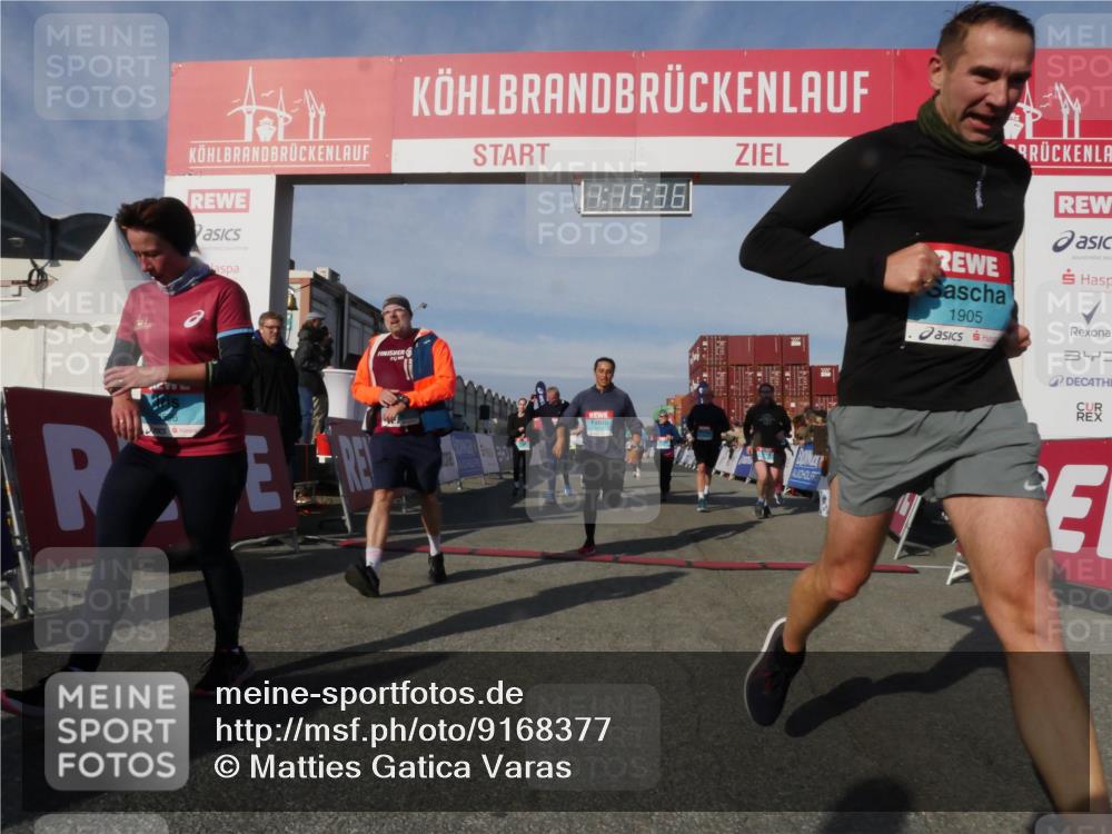03.10.2025 - Köhlbrandbrückenlauf Matties Gatica Varas http://msf.ph/oto/9168377 03.10.2025 10:15:38 Ziel 1228, 1337, 1390, 1637, 1666, 1779, 1879, 2017, 2079, 2368, 2454, 2719, 2929, 2996, 3069, 3773, 3788 meine-sportfotos.de