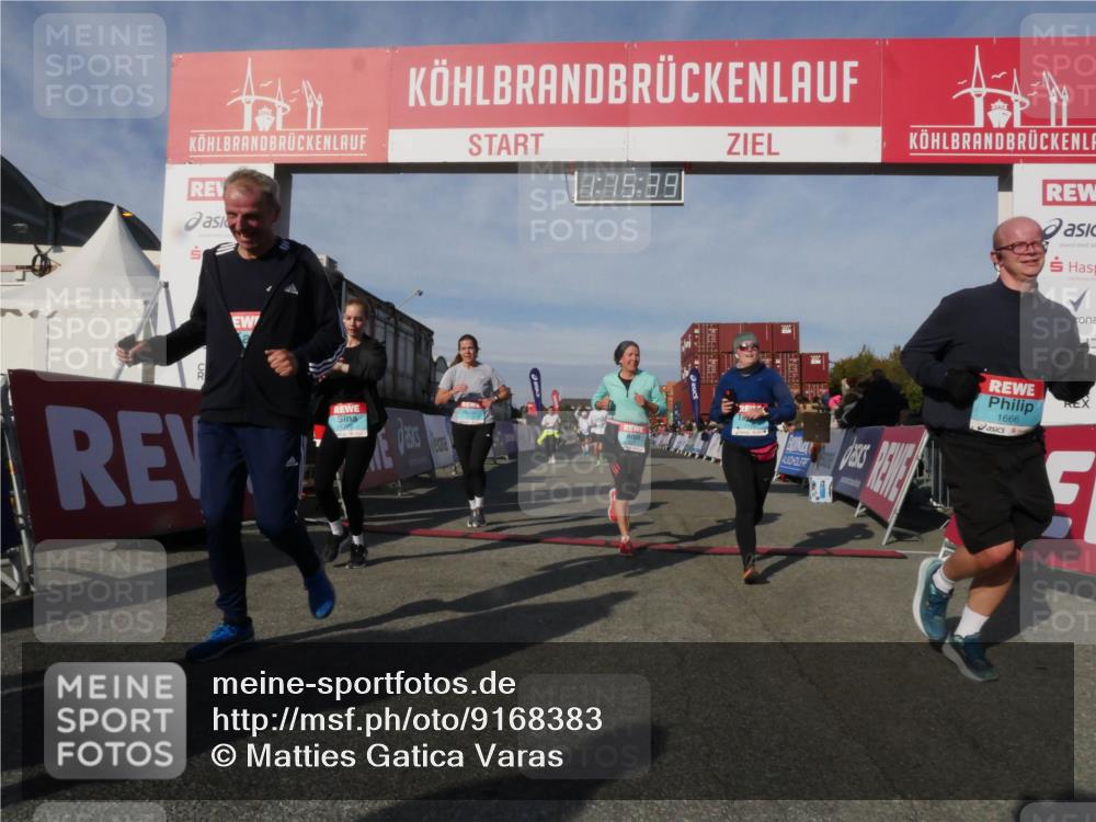 03.10.2025 - Köhlbrandbrückenlauf Matties Gatica Varas http://msf.ph/oto/9168383 03.10.2025 10:15:41 Ziel 1228, 1492, 1565, 1879, 2118, 2368, 2454, 2929, 2996, 3069, 3219, 3220, 3725, 3773, 3788 meine-sportfotos.de