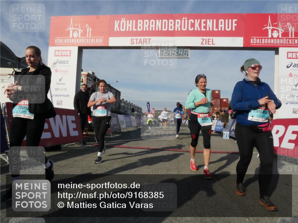 03.10.2025 - Köhlbrandbrückenlauf Matties Gatica Varas http://msf.ph/oto/9168385 03.10.2025 10:15:42 Ziel 1228, 1492, 1529, 1565, 1752, 1879, 2118, 2368, 2454, 2929, 2996, 3069, 3219, 3220, 3580, 3725, 3788 meine-sportfotos.de