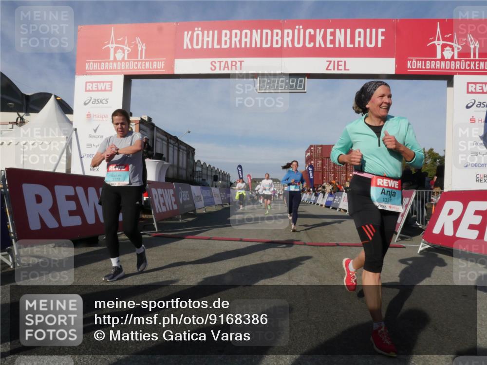 03.10.2025 - Köhlbrandbrückenlauf Matties Gatica Varas http://msf.ph/oto/9168386 03.10.2025 10:15:42 Ziel 1228, 1492, 1529, 1565, 1752, 1879, 2118, 2368, 2454, 2929, 2996, 3069, 3219, 3220, 3580, 3725, 3788 meine-sportfotos.de