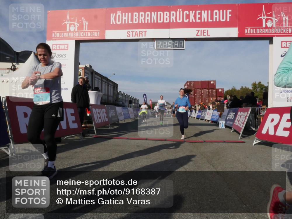 03.10.2025 - Köhlbrandbrückenlauf Matties Gatica Varas http://msf.ph/oto/9168387 03.10.2025 10:15:43 Ziel 1228, 1446, 1492, 1529, 1565, 1752, 1879, 2118, 2368, 2454, 2929, 2996, 3069, 3219, 3220, 3276, 3580, 3725, 3748, 3788 meine-sportfotos.de