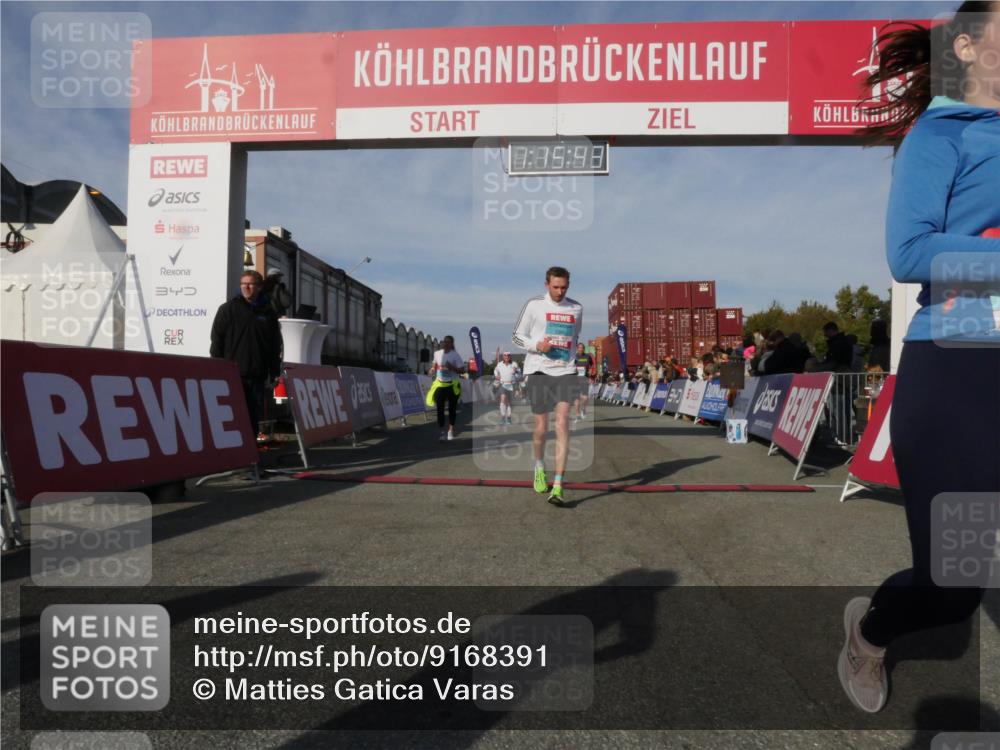 03.10.2025 - Köhlbrandbrückenlauf Matties Gatica Varas http://msf.ph/oto/9168391 03.10.2025 10:15:45 Ziel 1228, 1446, 1492, 1529, 1565, 1752, 1879, 2118, 2929, 2996, 3069, 3219, 3220, 3276, 3580, 3725, 3748, 3816 meine-sportfotos.de