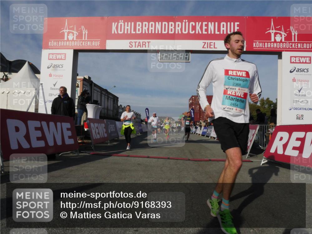 03.10.2025 - Köhlbrandbrückenlauf Matties Gatica Varas http://msf.ph/oto/9168393 03.10.2025 10:15:46 Ziel 1228, 1446, 1492, 1529, 1565, 1752, 1879, 2118, 2929, 2996, 3069, 3219, 3220, 3276, 3580, 3725, 3748, 3816, 3827 meine-sportfotos.de
