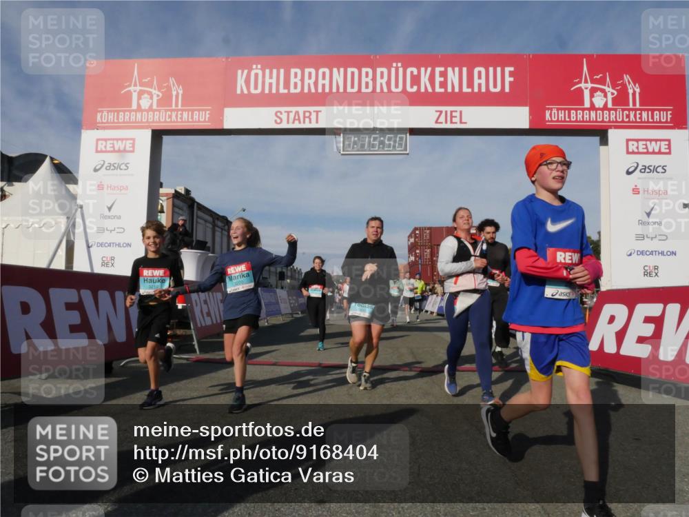 03.10.2025 - Köhlbrandbrückenlauf Matties Gatica Varas http://msf.ph/oto/9168404 03.10.2025 10:15:52 Ziel 1446, 1529, 1752, 2056, 2118, 2155, 2758, 2813, 2816, 2956, 3106, 3107, 3276, 3580, 3725, 3748, 3816, 3827 meine-sportfotos.de