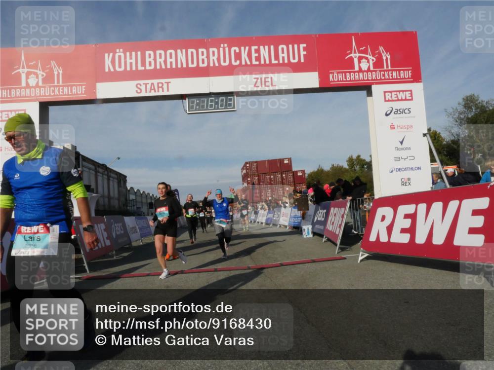 03.10.2025 - Köhlbrandbrückenlauf Matties Gatica Varas http://msf.ph/oto/9168430 03.10.2025 10:16:04 Ziel 1276, 1314, 1498, 1537, 1745, 1796, 1907, 1979, 2064, 2155, 2392, 2878, 2954, 3327, 3507, 3727 meine-sportfotos.de