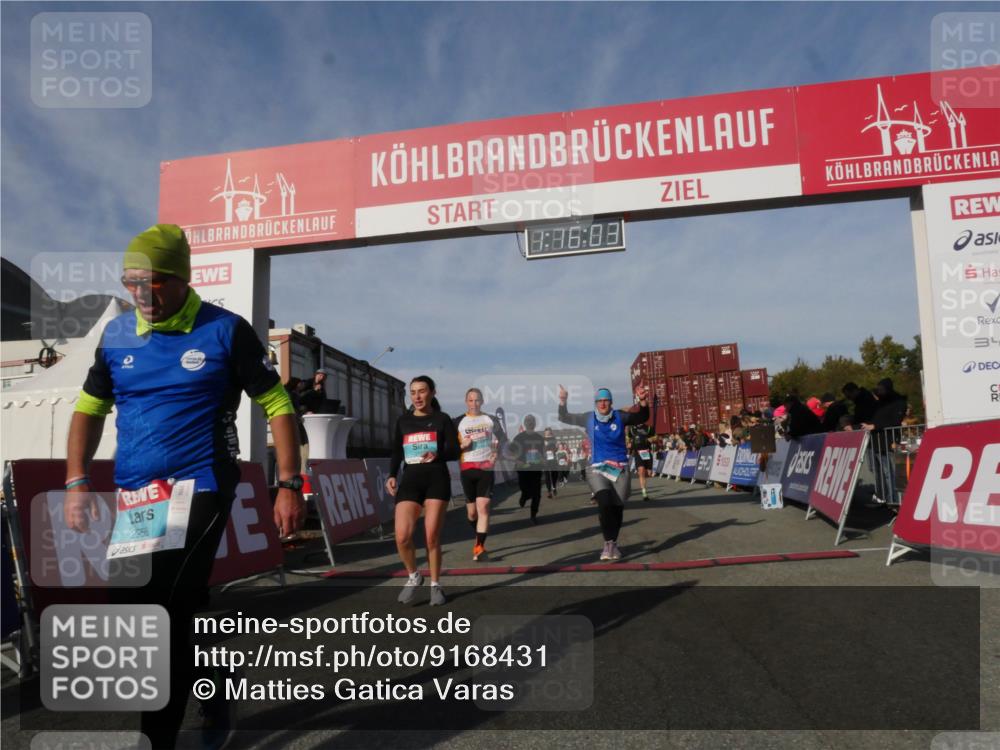 03.10.2025 - Köhlbrandbrückenlauf Matties Gatica Varas http://msf.ph/oto/9168431 03.10.2025 10:16:05 Ziel 1276, 1314, 1498, 1530, 1537, 1745, 1796, 1907, 1979, 2064, 2392, 2878, 2954, 3327, 3507, 3727 meine-sportfotos.de
