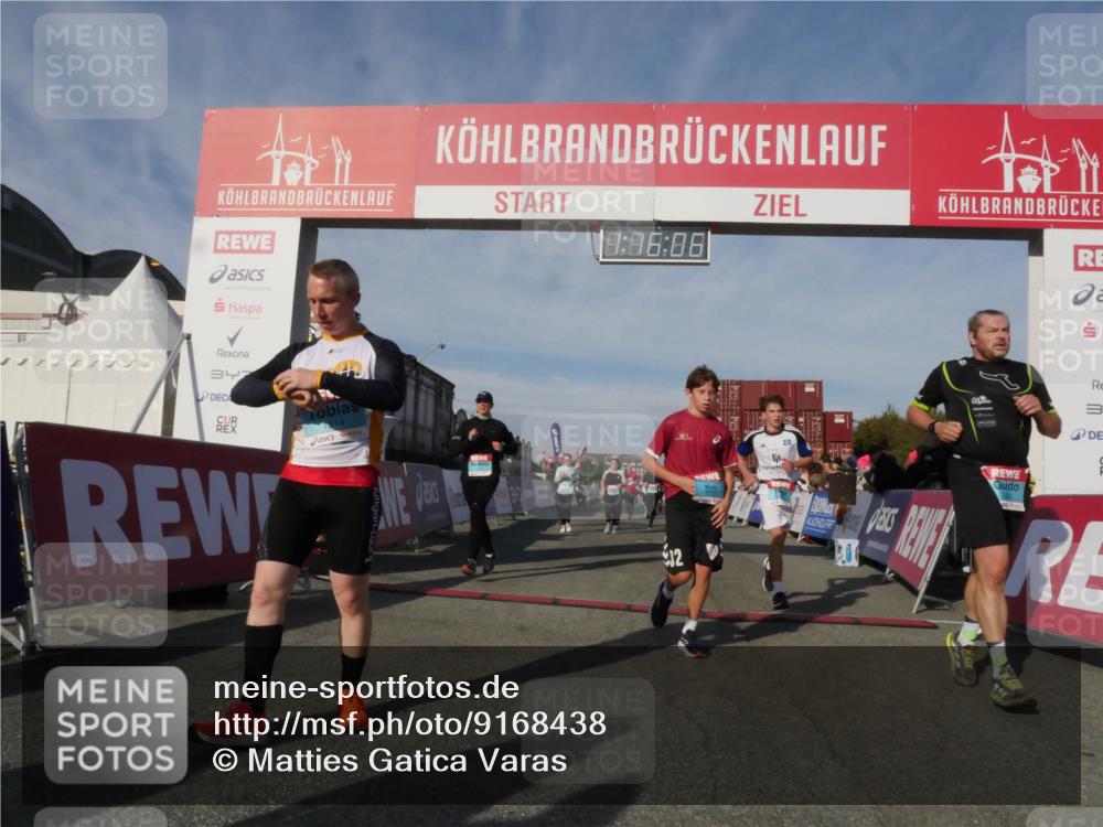 03.10.2025 - Köhlbrandbrückenlauf Matties Gatica Varas http://msf.ph/oto/9168438 03.10.2025 10:16:08 Ziel 1276, 1498, 1530, 1591, 1745, 1796, 1907, 1979, 2064, 2285, 2878, 3063, 3327, 3459, 3507, 3727 meine-sportfotos.de