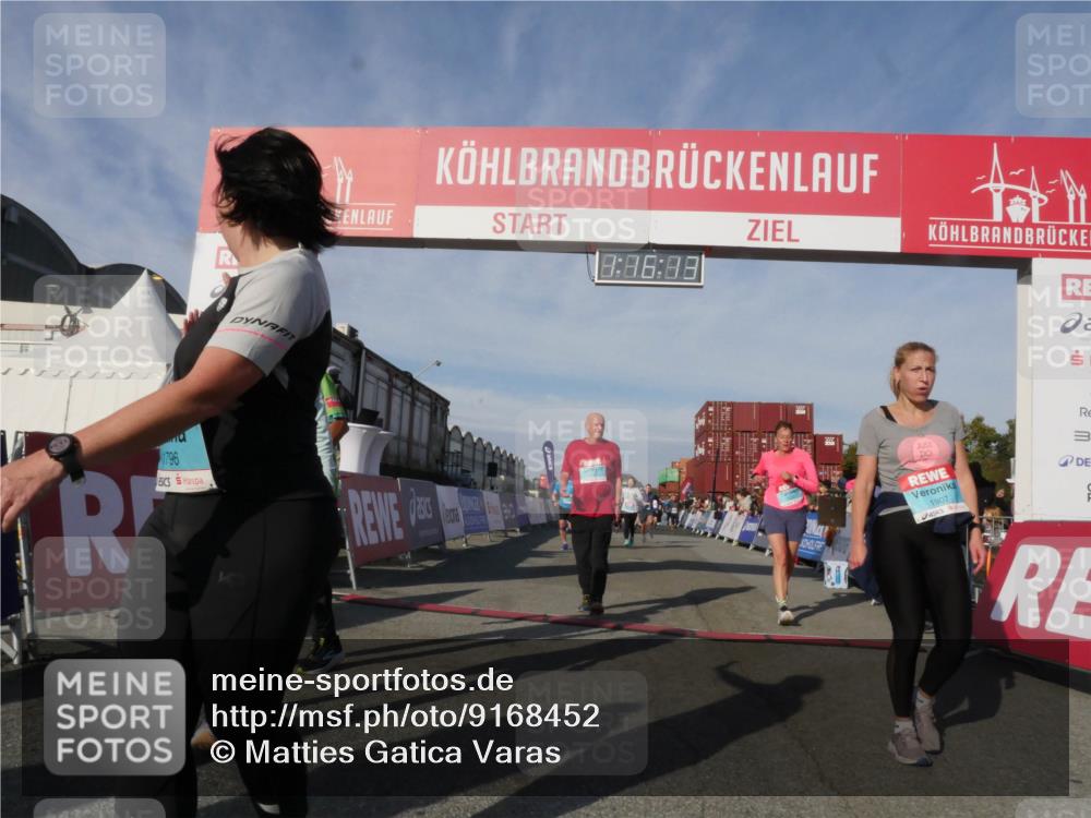 03.10.2025 - Köhlbrandbrückenlauf Matties Gatica Varas http://msf.ph/oto/9168452 03.10.2025 10:16:15 Ziel 1453, 1498, 1530, 1591, 1821, 2285, 2422, 2423, 2957, 3047, 3048, 3049, 3063, 3213, 3446, 3450, 3459, 3488, 3507, 3726, 3751 meine-sportfotos.de