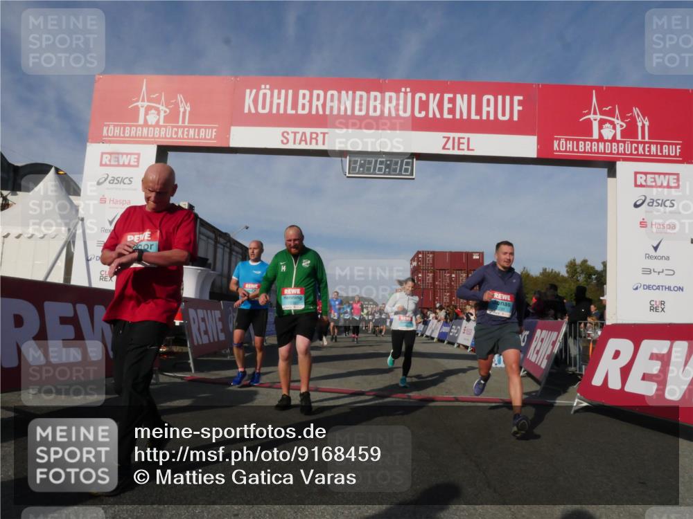 03.10.2025 - Köhlbrandbrückenlauf Matties Gatica Varas http://msf.ph/oto/9168459 03.10.2025 10:16:18 Ziel 1453, 1591, 1821, 2254, 2285, 2293, 2422, 2423, 2641, 2724, 2957, 3047, 3048, 3049, 3063, 3213, 3446, 3450, 3459, 3488, 3576, 3726, 3751, 3823 meine-sportfotos.de