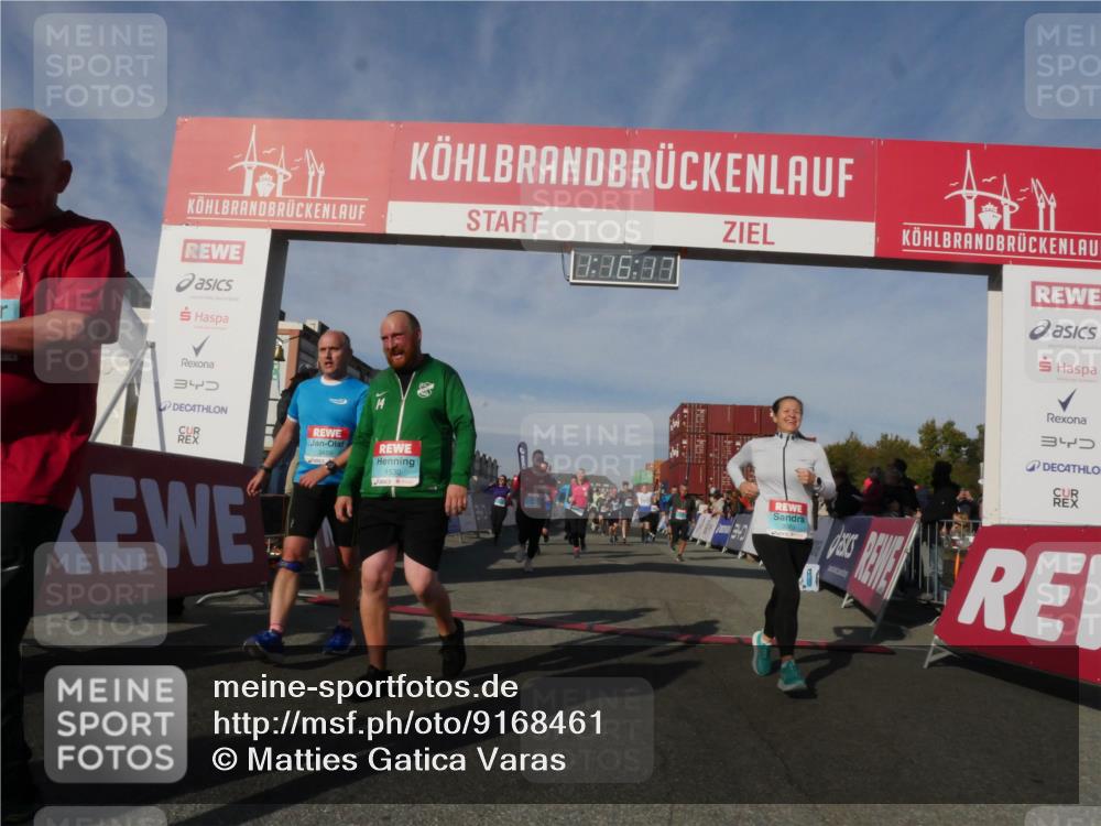 03.10.2025 - Köhlbrandbrückenlauf Matties Gatica Varas http://msf.ph/oto/9168461 03.10.2025 10:16:19 Ziel 1453, 1591, 1821, 2254, 2293, 2422, 2423, 2641, 2724, 2957, 3047, 3048, 3049, 3213, 3446, 3450, 3488, 3576, 3726, 3751, 3823 meine-sportfotos.de