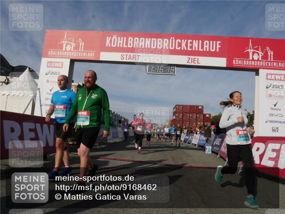 03.10.2025 - Köhlbrandbrückenlauf Matties Gatica Varas http://msf.ph/oto/9168462 03.10.2025 10:16:20 Ziel 1453, 1591, 1821, 2254, 2293, 2422, 2423, 2641, 2724, 2957, 3047, 3048, 3049, 3213, 3446, 3450, 3488, 3576, 3726, 3751, 3823 meine-sportfotos.de