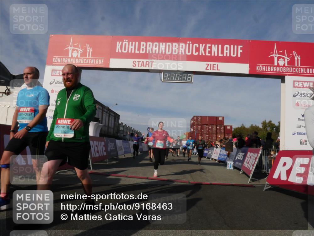 03.10.2025 - Köhlbrandbrückenlauf Matties Gatica Varas http://msf.ph/oto/9168463 03.10.2025 10:16:20 Ziel 1453, 1591, 1821, 2254, 2293, 2422, 2423, 2641, 2724, 2957, 3047, 3048, 3049, 3213, 3446, 3450, 3488, 3576, 3726, 3751, 3823 meine-sportfotos.de