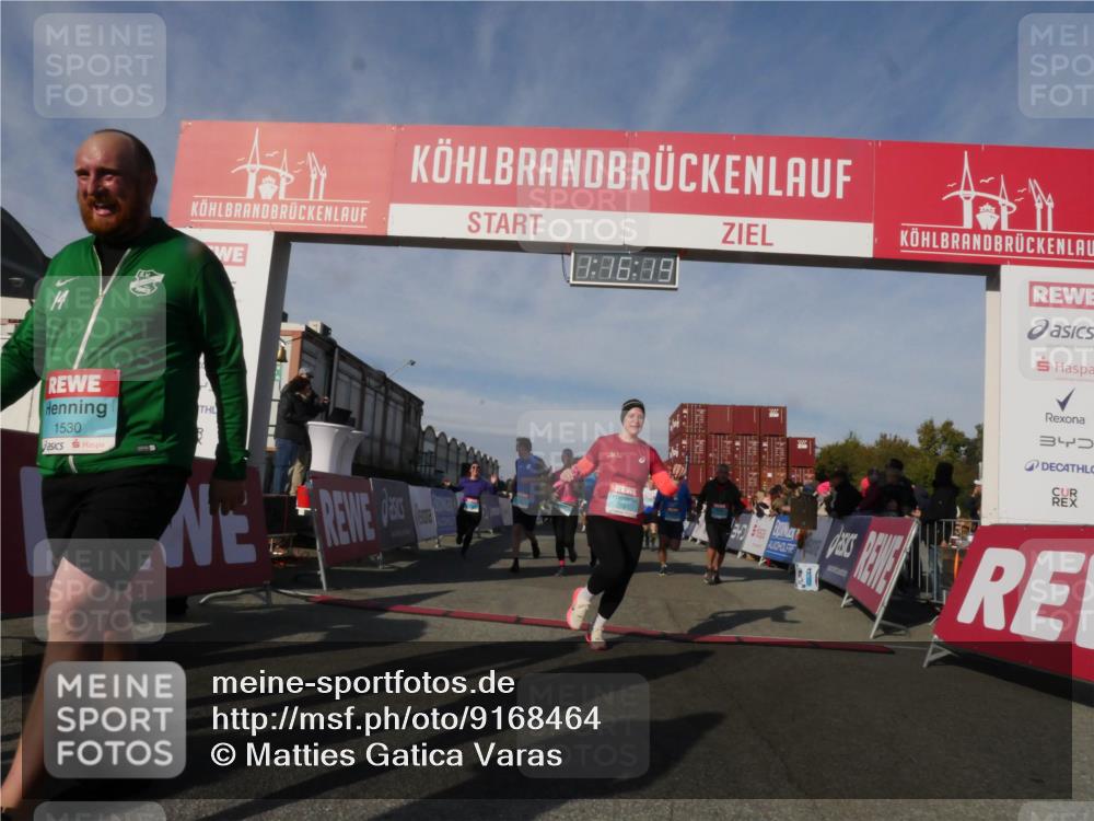 03.10.2025 - Köhlbrandbrückenlauf Matties Gatica Varas http://msf.ph/oto/9168464 03.10.2025 10:16:21 Ziel 1453, 1821, 2254, 2293, 2422, 2423, 2641, 2724, 2957, 3047, 3048, 3049, 3213, 3446, 3450, 3488, 3576, 3726, 3751, 3823 meine-sportfotos.de