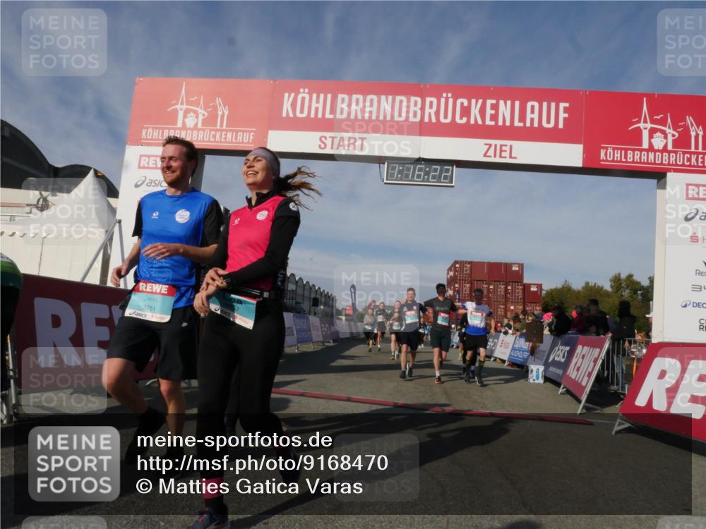 03.10.2025 - Köhlbrandbrückenlauf Matties Gatica Varas http://msf.ph/oto/9168470 03.10.2025 10:16:23 Ziel 1453, 1821, 2254, 2293, 2422, 2423, 2448, 2641, 2724, 2902, 3047, 3048, 3049, 3213, 3576, 3823 meine-sportfotos.de