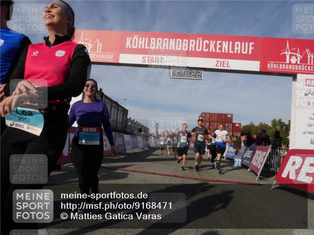 03.10.2025 - Köhlbrandbrückenlauf Matties Gatica Varas http://msf.ph/oto/9168471 03.10.2025 10:16:24 Ziel 1453, 1821, 2254, 2293, 2422, 2423, 2448, 2641, 2724, 2902, 3047, 3048, 3049, 3213, 3576, 3823 meine-sportfotos.de
