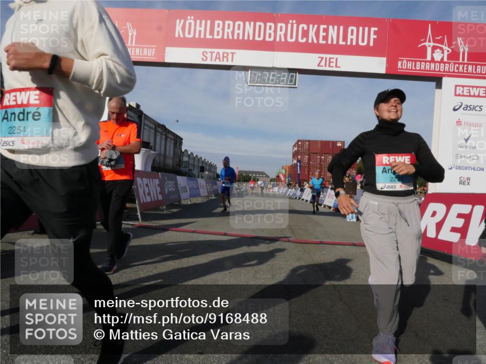 03.10.2025 - Köhlbrandbrückenlauf Matties Gatica Varas http://msf.ph/oto/9168488 03.10.2025 10:16:32 Ziel 2165, 2287, 2448, 2902, 2945 meine-sportfotos.de