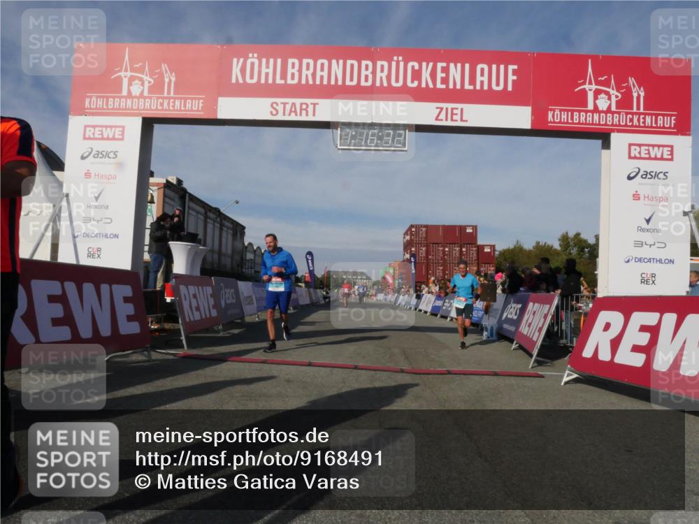 03.10.2025 - Köhlbrandbrückenlauf Matties Gatica Varas http://msf.ph/oto/9168491 03.10.2025 10:16:33 Ziel 2165, 2287, 2448, 2902, 2945 meine-sportfotos.de