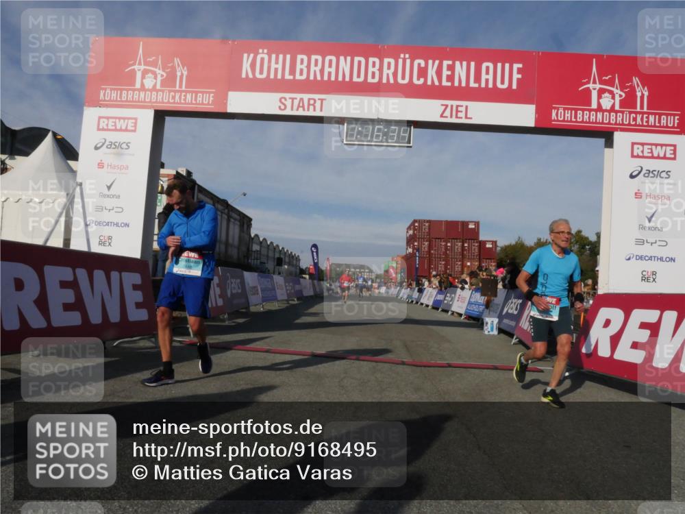 03.10.2025 - Köhlbrandbrückenlauf Matties Gatica Varas http://msf.ph/oto/9168495 03.10.2025 10:16:35 Ziel 1325, 2165, 2287, 2902, 2945 meine-sportfotos.de