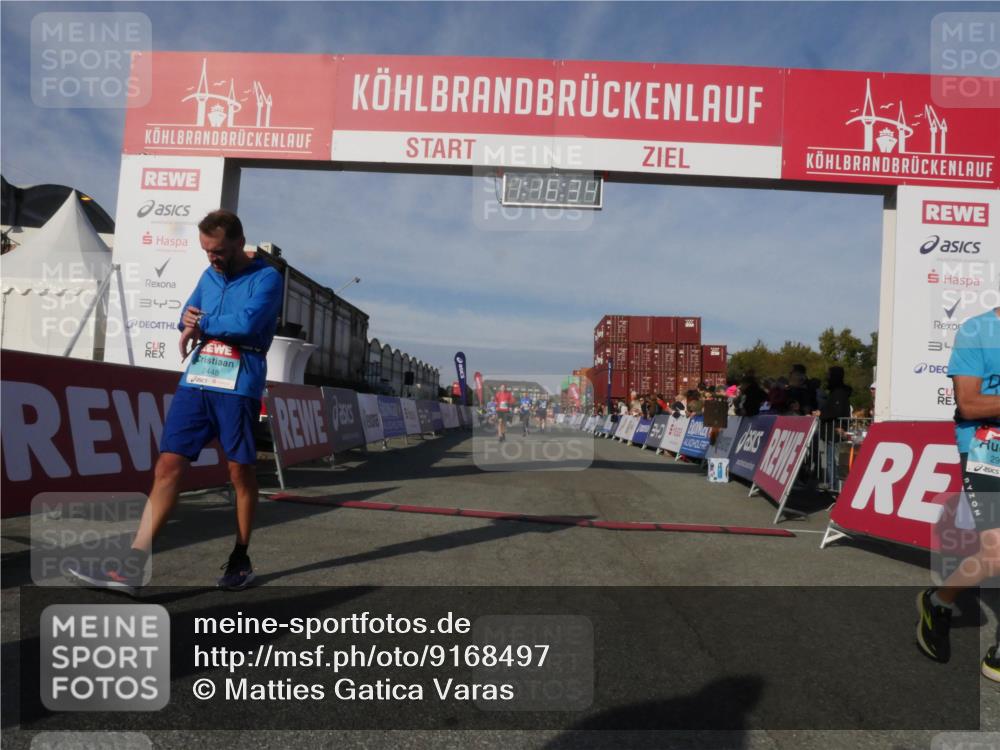03.10.2025 - Köhlbrandbrückenlauf Matties Gatica Varas http://msf.ph/oto/9168497 03.10.2025 10:16:36 Ziel 1325, 2165, 2247, 2287, 2349, 2778, 2945 meine-sportfotos.de