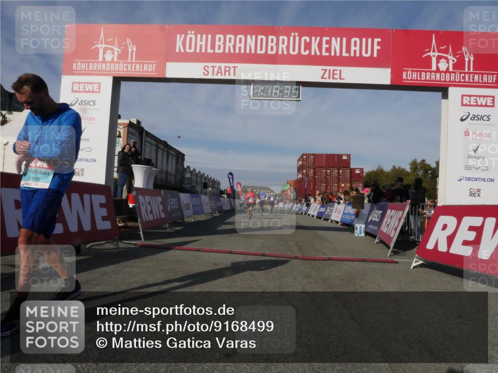 03.10.2025 - Köhlbrandbrückenlauf Matties Gatica Varas http://msf.ph/oto/9168499 03.10.2025 10:16:37 Ziel 1325, 2165, 2247, 2287, 2349, 2778, 2945 meine-sportfotos.de