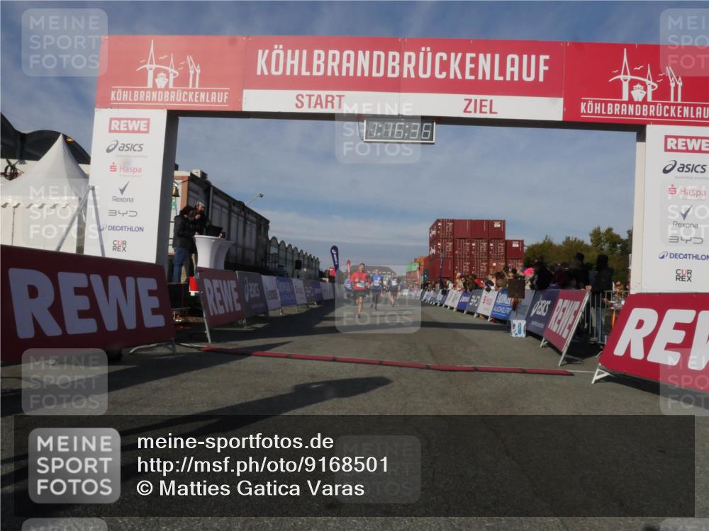 03.10.2025 - Köhlbrandbrückenlauf Matties Gatica Varas http://msf.ph/oto/9168501 03.10.2025 10:16:38 Ziel 1325, 1437, 2165, 2247, 2287, 2349, 2778, 2945 meine-sportfotos.de