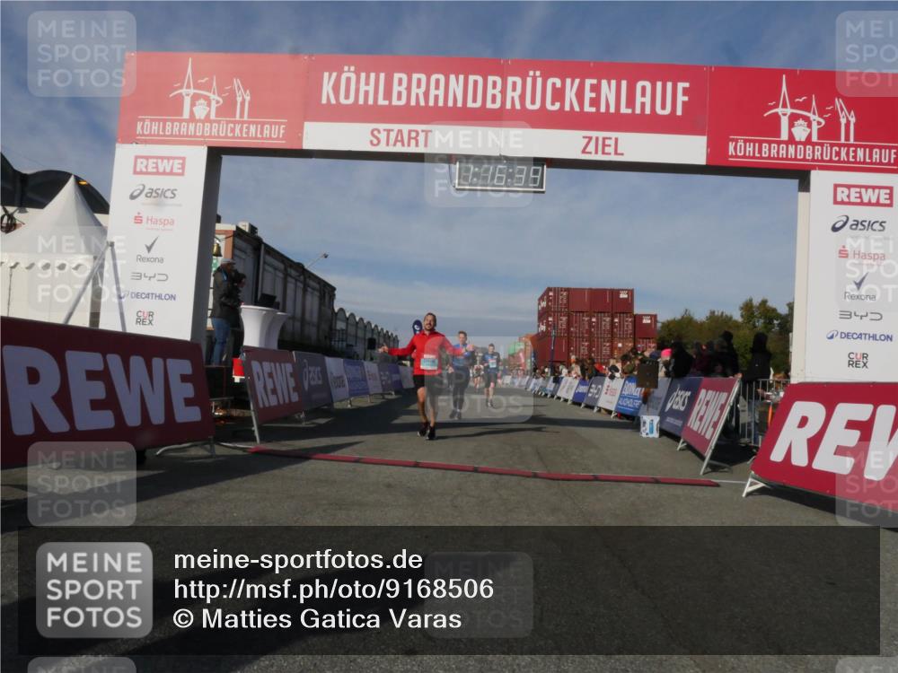 03.10.2025 - Köhlbrandbrückenlauf Matties Gatica Varas http://msf.ph/oto/9168506 03.10.2025 10:16:41 Ziel 1325, 1437, 2113, 2165, 2247, 2287, 2349, 2778, 2945, 3747 meine-sportfotos.de