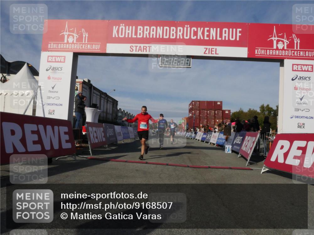 03.10.2025 - Köhlbrandbrückenlauf Matties Gatica Varas http://msf.ph/oto/9168507 03.10.2025 10:16:41 Ziel 1325, 1437, 2113, 2165, 2247, 2287, 2349, 2778, 2945, 3747 meine-sportfotos.de