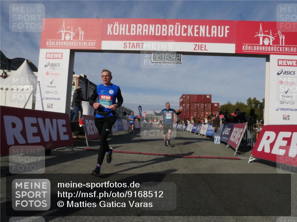 03.10.2025 - Köhlbrandbrückenlauf Matties Gatica Varas http://msf.ph/oto/9168512 03.10.2025 10:16:43 Ziel 1325, 1437, 2113, 2247, 2287, 2349, 2778, 3194, 3747 meine-sportfotos.de