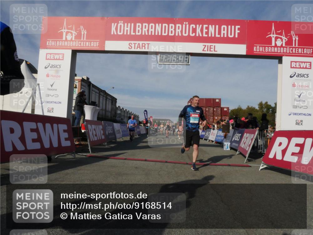 03.10.2025 - Köhlbrandbrückenlauf Matties Gatica Varas http://msf.ph/oto/9168514 03.10.2025 10:16:44 Ziel 1325, 1437, 2113, 2247, 2287, 2349, 2404, 2778, 3194, 3747 meine-sportfotos.de