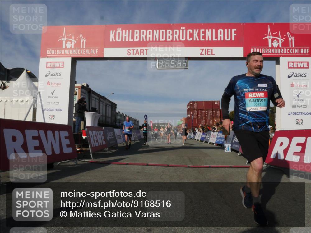 03.10.2025 - Köhlbrandbrückenlauf Matties Gatica Varas http://msf.ph/oto/9168516 03.10.2025 10:16:45 Ziel 1325, 1437, 2113, 2247, 2349, 2404, 2778, 3194, 3747 meine-sportfotos.de