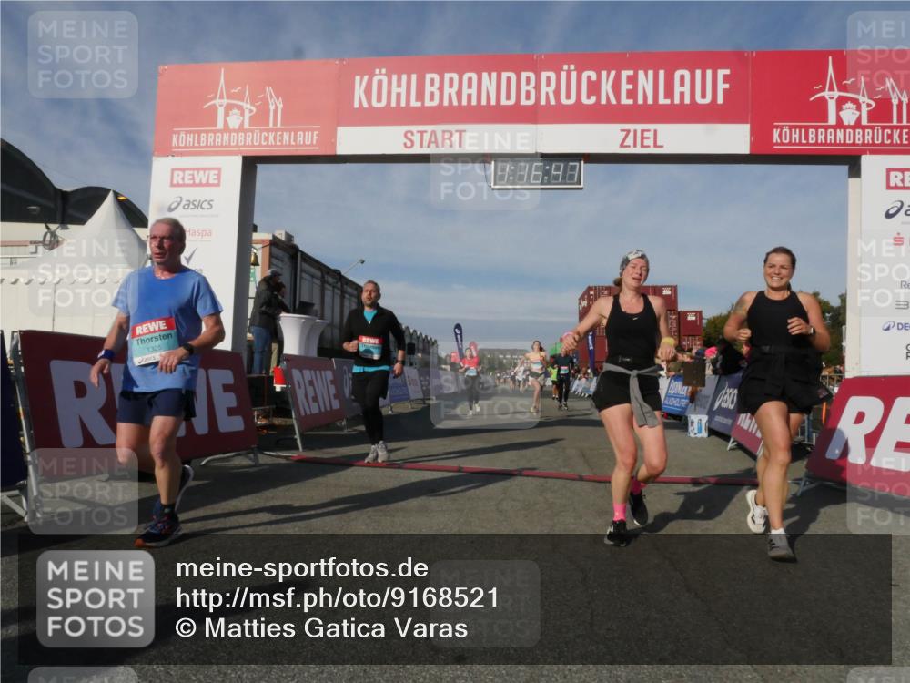 03.10.2025 - Köhlbrandbrückenlauf Matties Gatica Varas http://msf.ph/oto/9168521 03.10.2025 10:16:48 Ziel 1303, 1304, 1322, 1437, 2113, 2247, 2349, 2404, 2778, 3194, 3747 meine-sportfotos.de