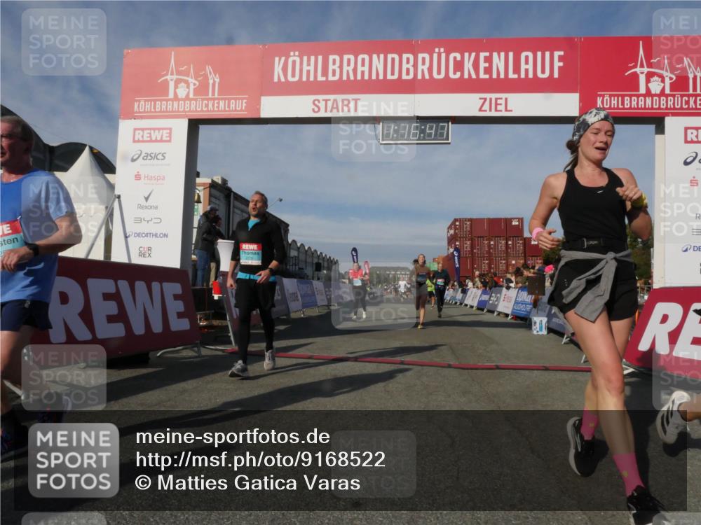 03.10.2025 - Köhlbrandbrückenlauf Matties Gatica Varas http://msf.ph/oto/9168522 03.10.2025 10:16:49 Ziel 1303, 1304, 1322, 1437, 2113, 2404, 3194, 3747 meine-sportfotos.de