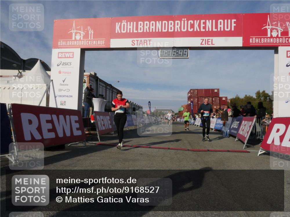 03.10.2025 - Köhlbrandbrückenlauf Matties Gatica Varas http://msf.ph/oto/9168527 03.10.2025 10:16:51 Ziel 1303, 1304, 1322, 2113, 2404, 3194, 3747 meine-sportfotos.de