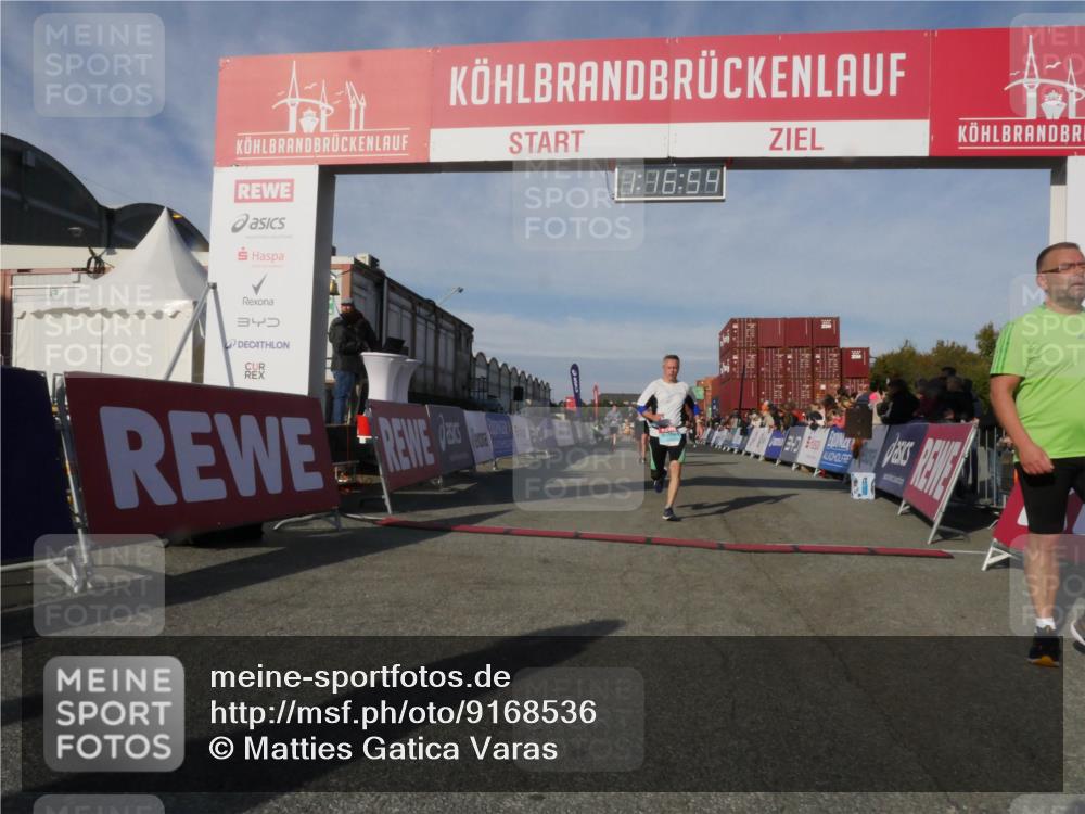 03.10.2025 - Köhlbrandbrückenlauf Matties Gatica Varas http://msf.ph/oto/9168536 03.10.2025 10:16:56 Ziel 1202, 1204, 1303, 1304, 1322, 1708, 1720, 1760, 1938, 2404, 2514, 2750, 3125, 3416, 3779 meine-sportfotos.de
