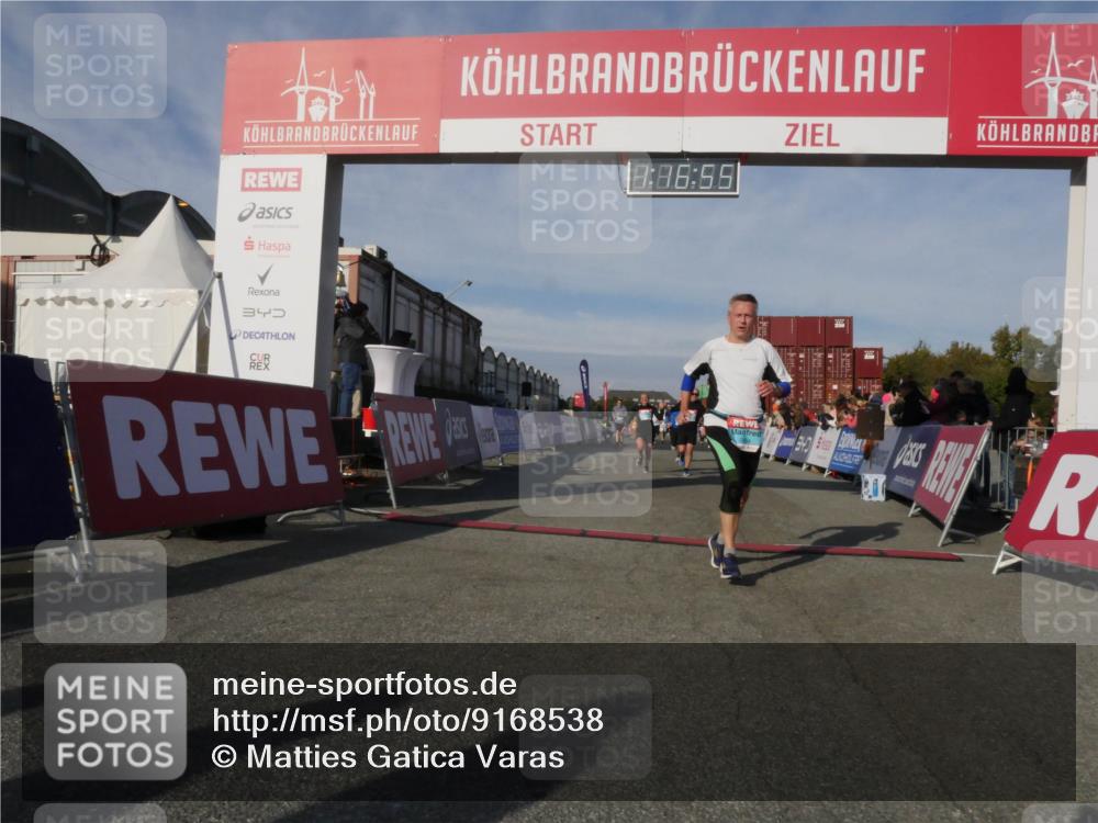 03.10.2025 - Köhlbrandbrückenlauf Matties Gatica Varas http://msf.ph/oto/9168538 03.10.2025 10:16:56 Ziel 1202, 1204, 1303, 1304, 1322, 1708, 1720, 1760, 1938, 2404, 2514, 2750, 3125, 3416, 3779 meine-sportfotos.de