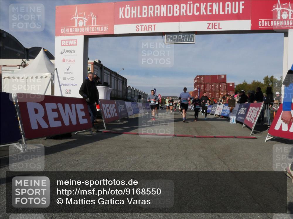 03.10.2025 - Köhlbrandbrückenlauf Matties Gatica Varas http://msf.ph/oto/9168550 03.10.2025 10:17:02 Ziel 1179, 1202, 1204, 1548, 1549, 1708, 1720, 1760, 1938, 2038, 2514, 2750, 2965, 3125, 3416, 3779 meine-sportfotos.de