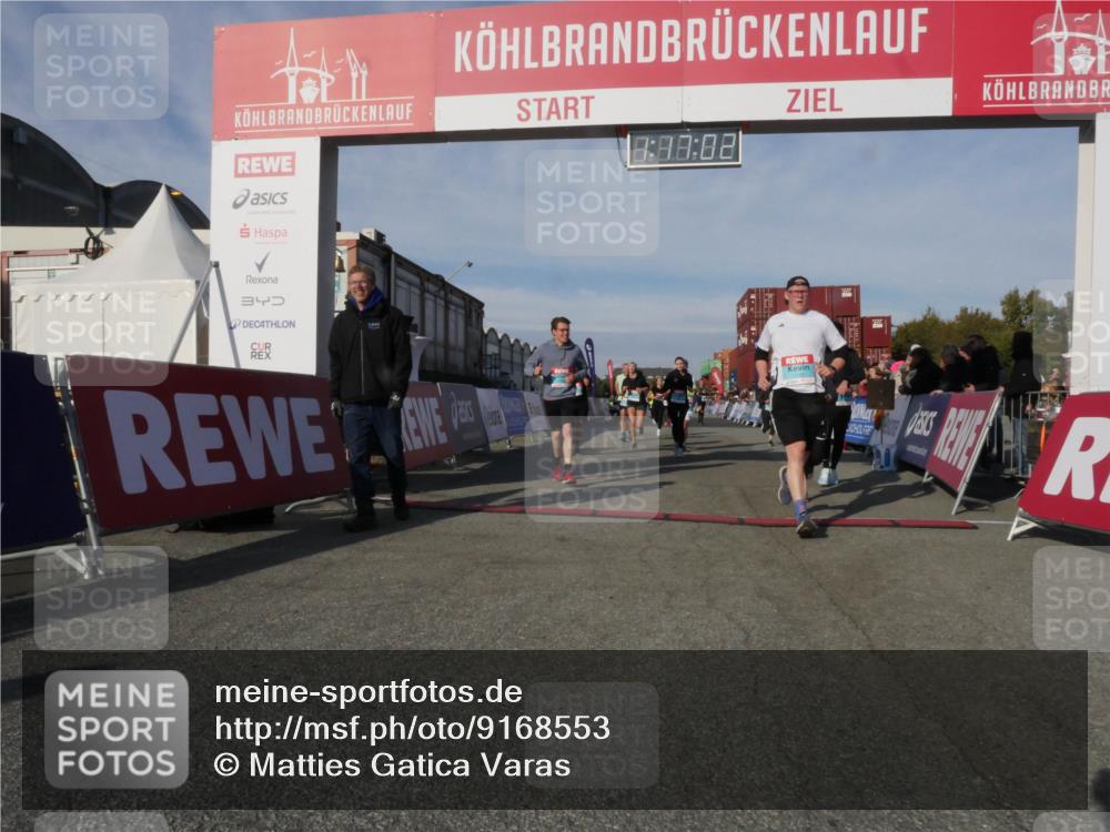 03.10.2025 - Köhlbrandbrückenlauf Matties Gatica Varas http://msf.ph/oto/9168553 03.10.2025 10:17:04 Ziel 1179, 1202, 1204, 1548, 1549, 1708, 1720, 1760, 1938, 2038, 2514, 2750, 2965, 3125, 3416, 3779 meine-sportfotos.de