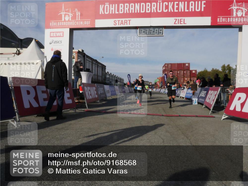 03.10.2025 - Köhlbrandbrückenlauf Matties Gatica Varas http://msf.ph/oto/9168568 03.10.2025 10:17:11 Ziel 1179, 1288, 1289, 1548, 1549, 1809, 1956, 2038, 2089, 2965 meine-sportfotos.de