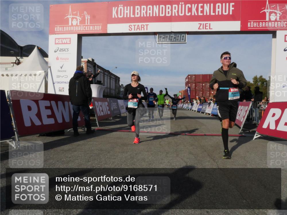 03.10.2025 - Köhlbrandbrückenlauf Matties Gatica Varas http://msf.ph/oto/9168571 03.10.2025 10:17:12 Ziel 1288, 1289, 1548, 1549, 1807, 1809, 1956, 2038, 2089 meine-sportfotos.de