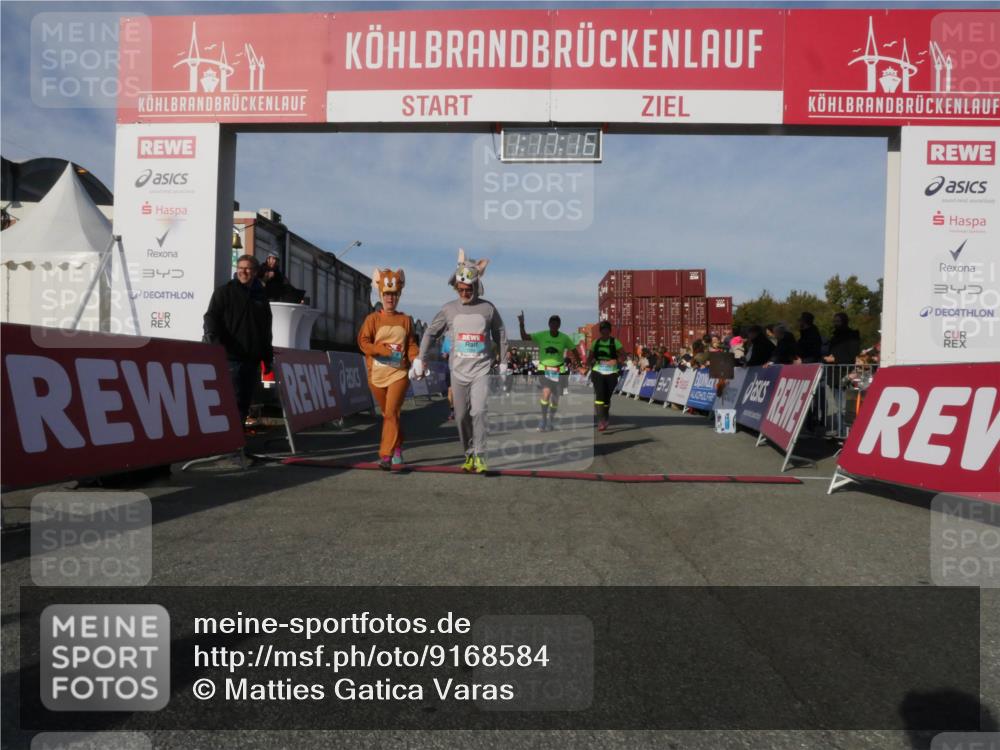 03.10.2025 - Köhlbrandbrückenlauf Matties Gatica Varas http://msf.ph/oto/9168584 03.10.2025 10:17:18 Ziel 1031, 1288, 1289, 1807, 1809, 1835, 1850, 1956, 2089, 3281, 3557, 3765 meine-sportfotos.de