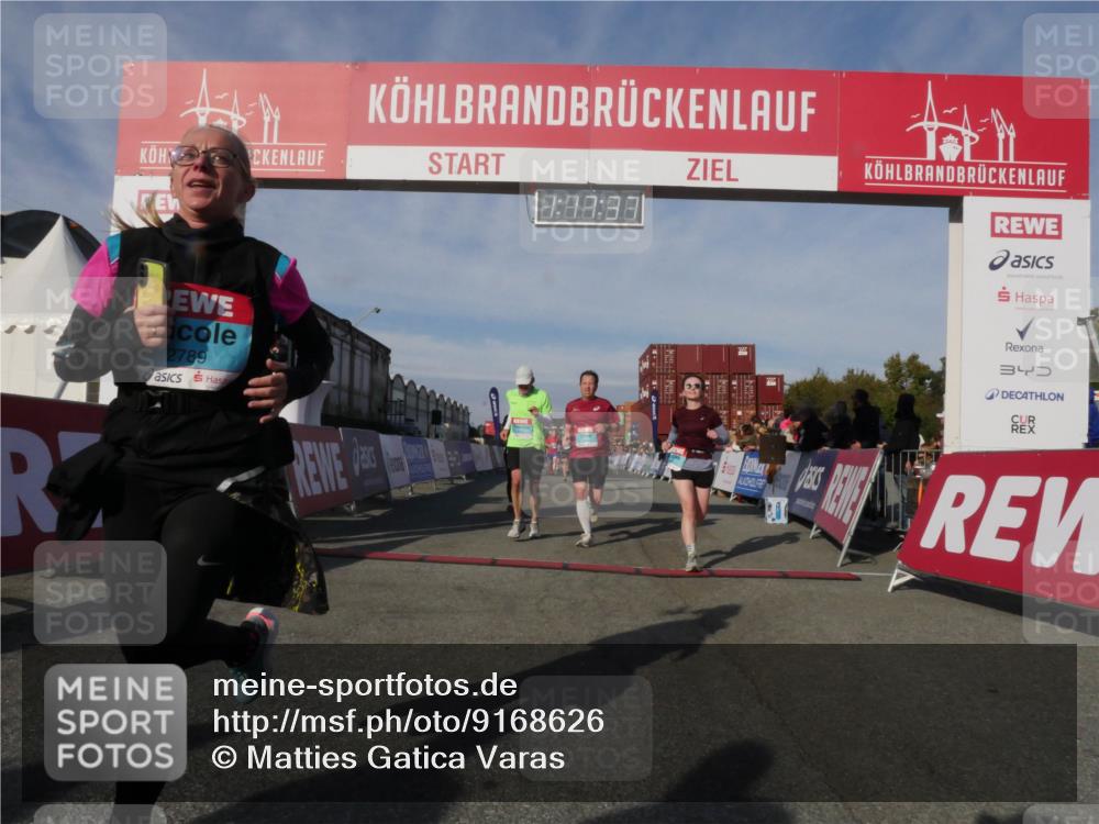 03.10.2025 - Köhlbrandbrückenlauf Matties Gatica Varas http://msf.ph/oto/9168626 03.10.2025 10:17:39 Ziel 1213, 1481, 1647, 1792, 1883, 2172, 2577, 2765, 2768, 2770, 3081, 3172, 3265, 3642, 3647 meine-sportfotos.de