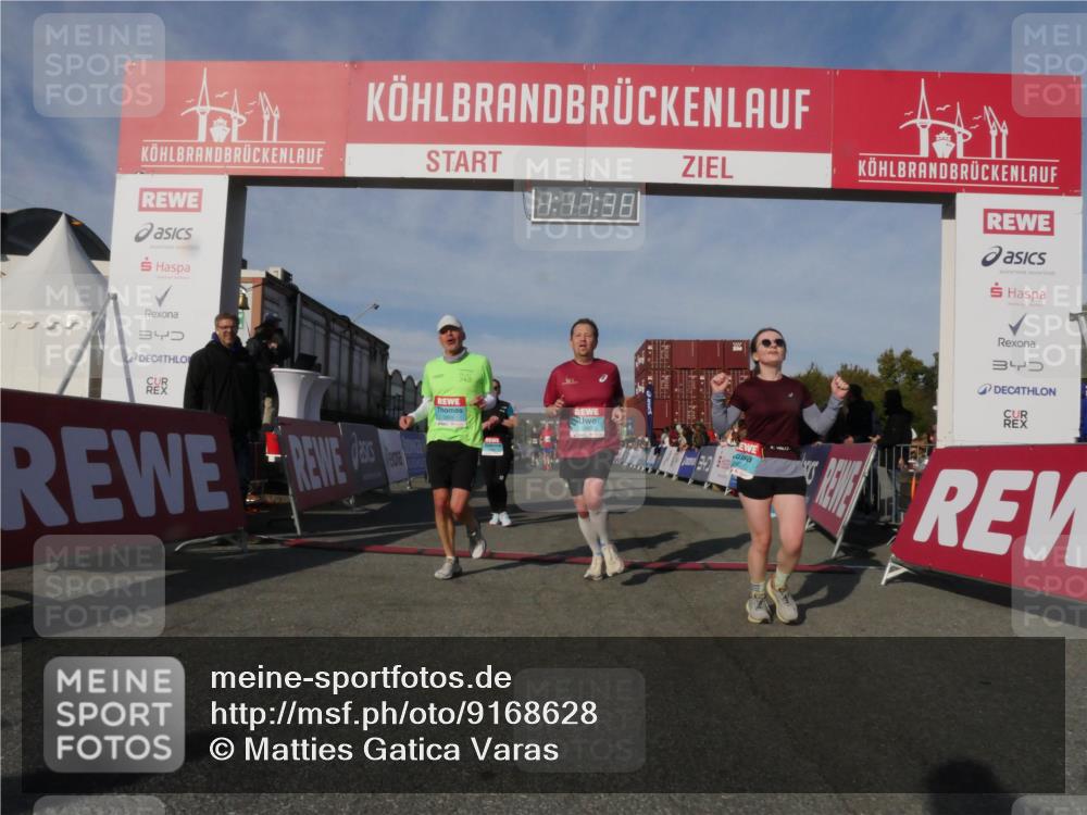 03.10.2025 - Köhlbrandbrückenlauf Matties Gatica Varas http://msf.ph/oto/9168628 03.10.2025 10:17:40 Ziel 1213, 1481, 1647, 1792, 1883, 2172, 2577, 2765, 2768, 2770, 3081, 3172, 3265, 3647 meine-sportfotos.de