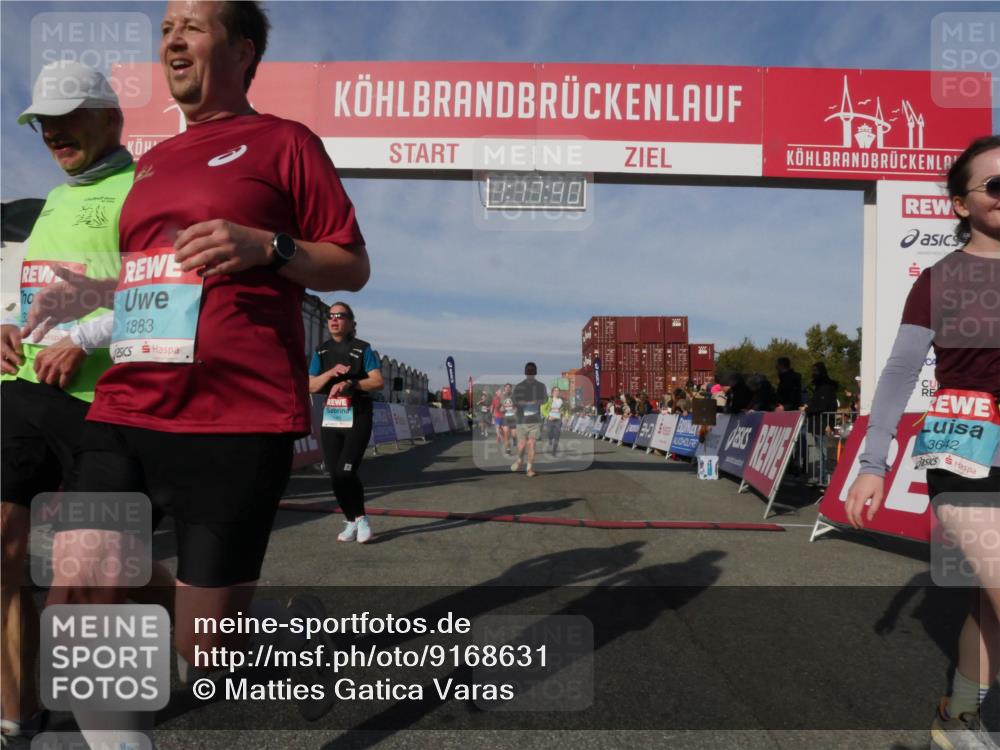 03.10.2025 - Köhlbrandbrückenlauf Matties Gatica Varas http://msf.ph/oto/9168631 03.10.2025 10:17:42 Ziel 1213, 1647, 1684, 1792, 2172, 2577, 2765, 2768, 2770, 3081, 3172, 3216, 3647 meine-sportfotos.de