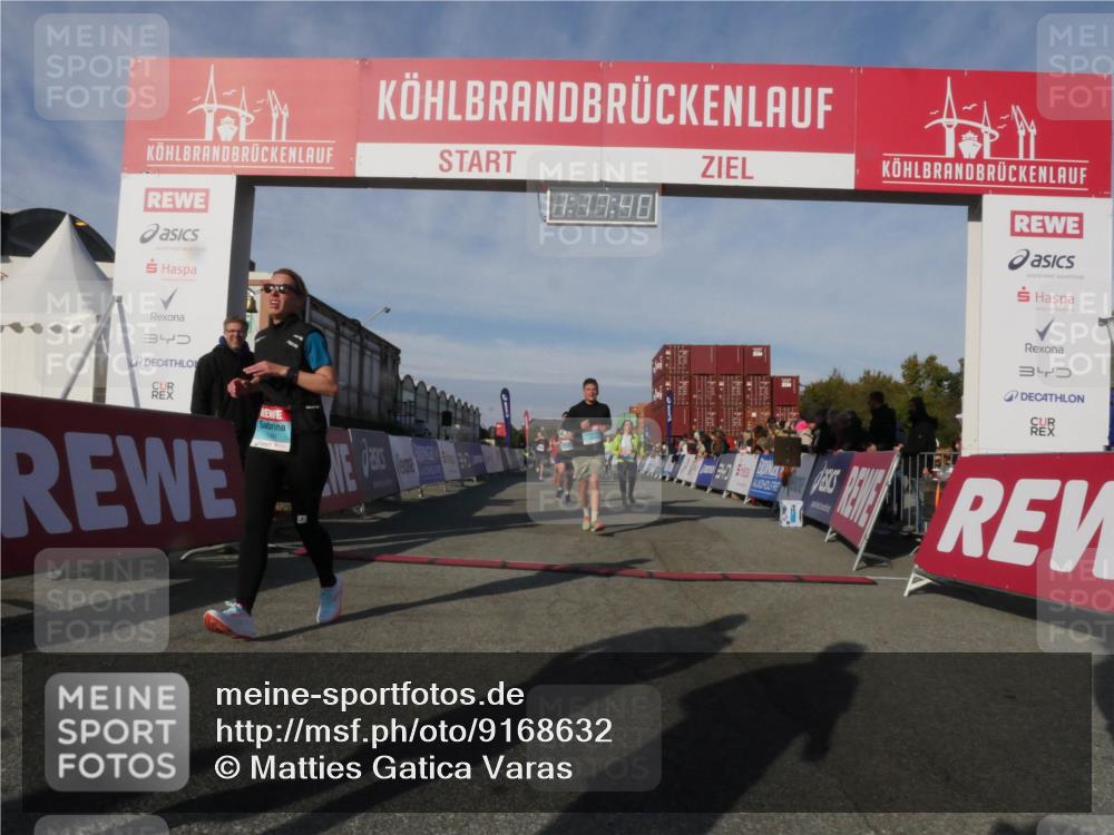 03.10.2025 - Köhlbrandbrückenlauf Matties Gatica Varas http://msf.ph/oto/9168632 03.10.2025 10:17:42 Ziel 1213, 1647, 1684, 1792, 2172, 2577, 2765, 2768, 2770, 3081, 3172, 3216, 3647 meine-sportfotos.de