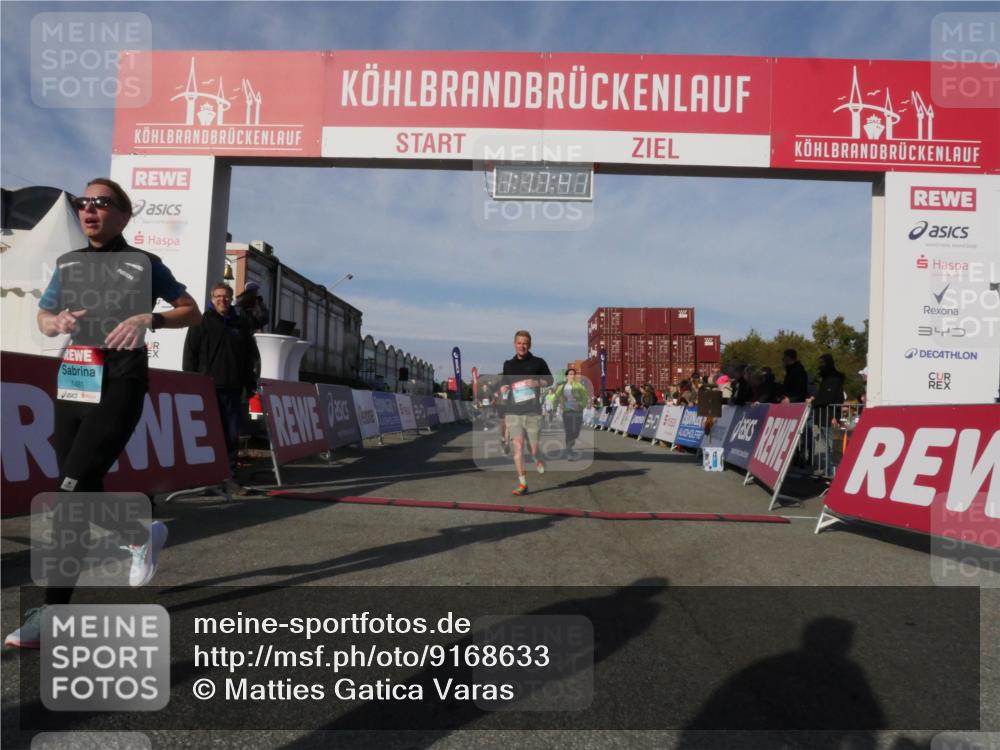 03.10.2025 - Köhlbrandbrückenlauf Matties Gatica Varas http://msf.ph/oto/9168633 03.10.2025 10:17:43 Ziel 1213, 1647, 1684, 1792, 2172, 2577, 2765, 2768, 2770, 2825, 2826, 3081, 3172, 3216, 3647 meine-sportfotos.de