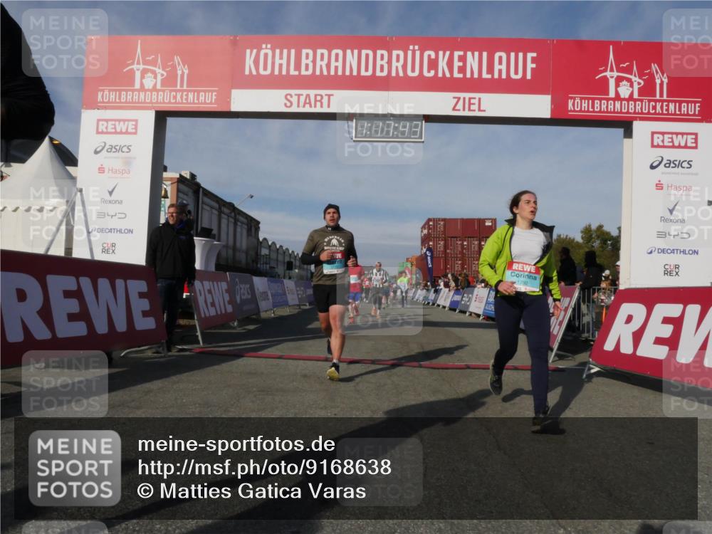 03.10.2025 - Köhlbrandbrückenlauf Matties Gatica Varas http://msf.ph/oto/9168638 03.10.2025 10:17:45 Ziel 1213, 1647, 1684, 1695, 2172, 2678, 2765, 2768, 2770, 2825, 2826, 2836, 3081, 3172, 3216, 3647 meine-sportfotos.de