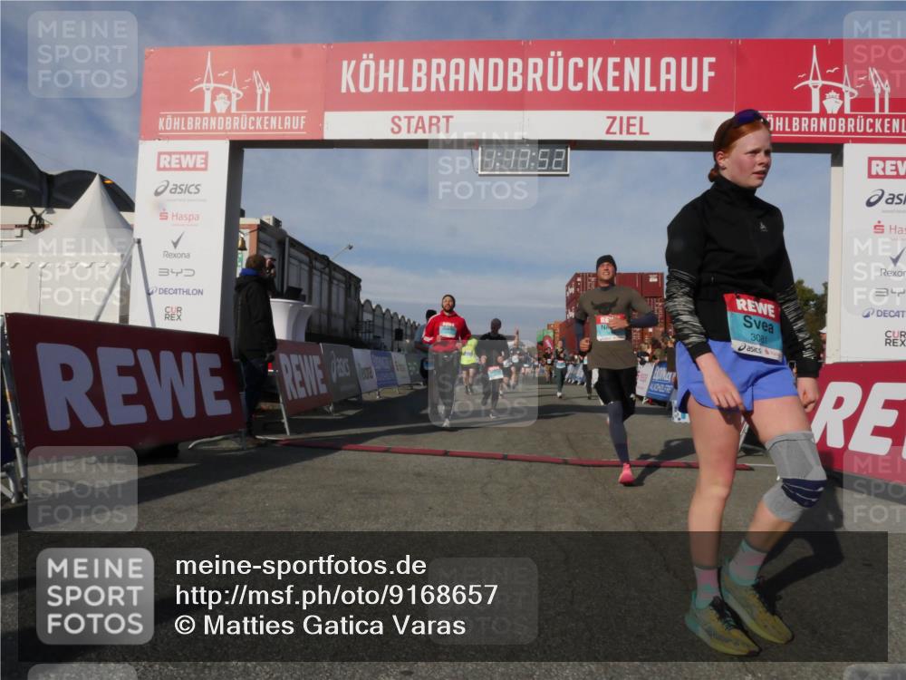 03.10.2025 - Köhlbrandbrückenlauf Matties Gatica Varas http://msf.ph/oto/9168657 03.10.2025 10:17:54 Ziel 1634, 1649, 1659, 1671, 1695, 1731, 1736, 2088, 2270, 2376, 2678, 2825, 2826, 2836, 2905, 3150, 3216, 3268, 3468 meine-sportfotos.de