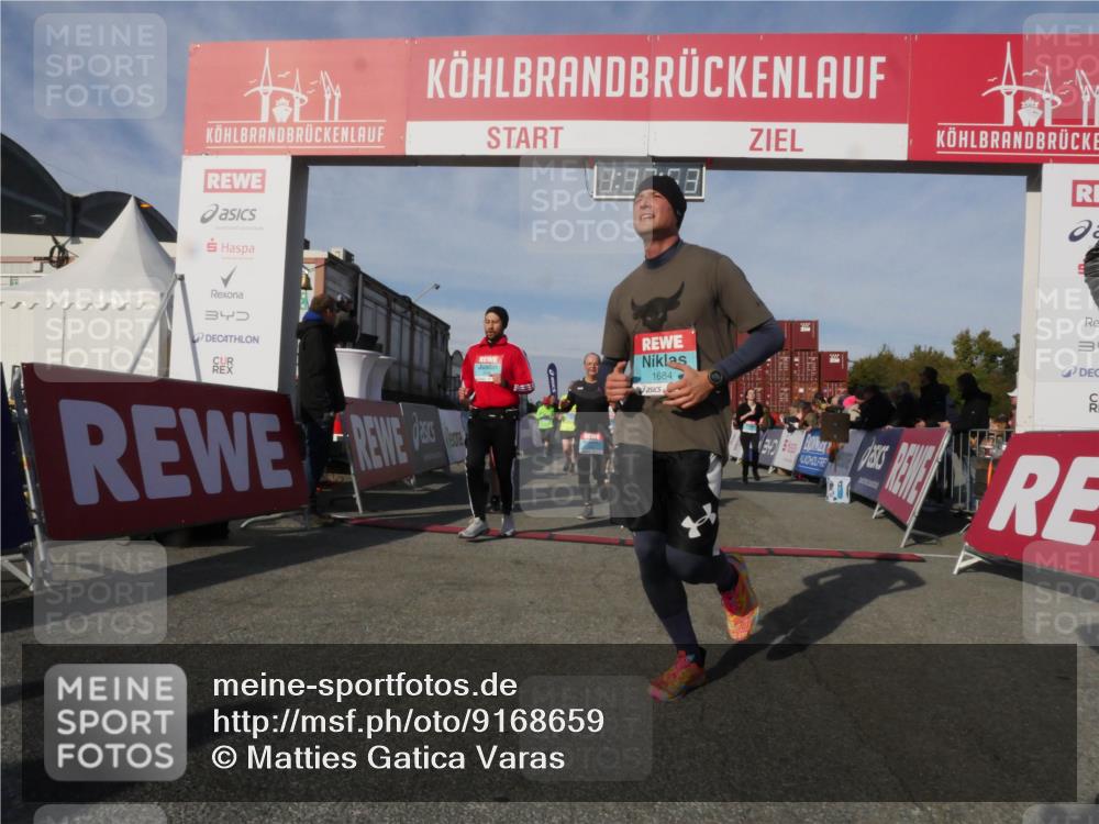 03.10.2025 - Köhlbrandbrückenlauf Matties Gatica Varas http://msf.ph/oto/9168659 03.10.2025 10:17:55 Ziel 1634, 1649, 1659, 1671, 1695, 1731, 1736, 2088, 2270, 2361, 2376, 2670, 2678, 2825, 2826, 2836, 2905, 3150, 3268, 3468 meine-sportfotos.de