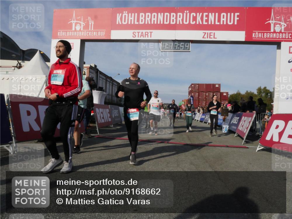 03.10.2025 - Köhlbrandbrückenlauf Matties Gatica Varas http://msf.ph/oto/9168662 03.10.2025 10:17:56 Ziel 1634, 1649, 1659, 1671, 1695, 1731, 1736, 1831, 2088, 2270, 2361, 2376, 2670, 2678, 2836, 2905, 3150, 3268, 3468 meine-sportfotos.de